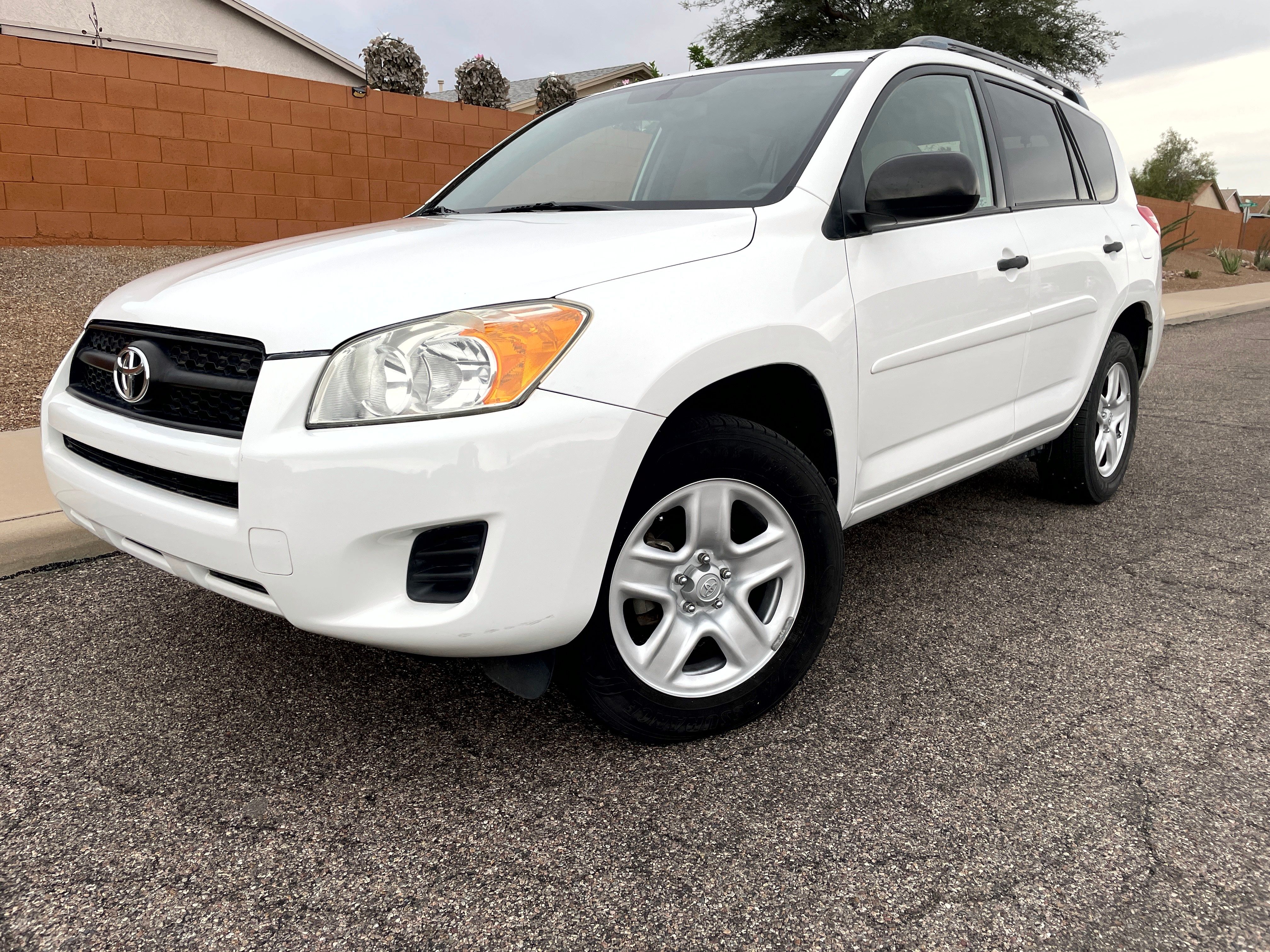 Used 2010 Toyota RAV4 2WD image 1