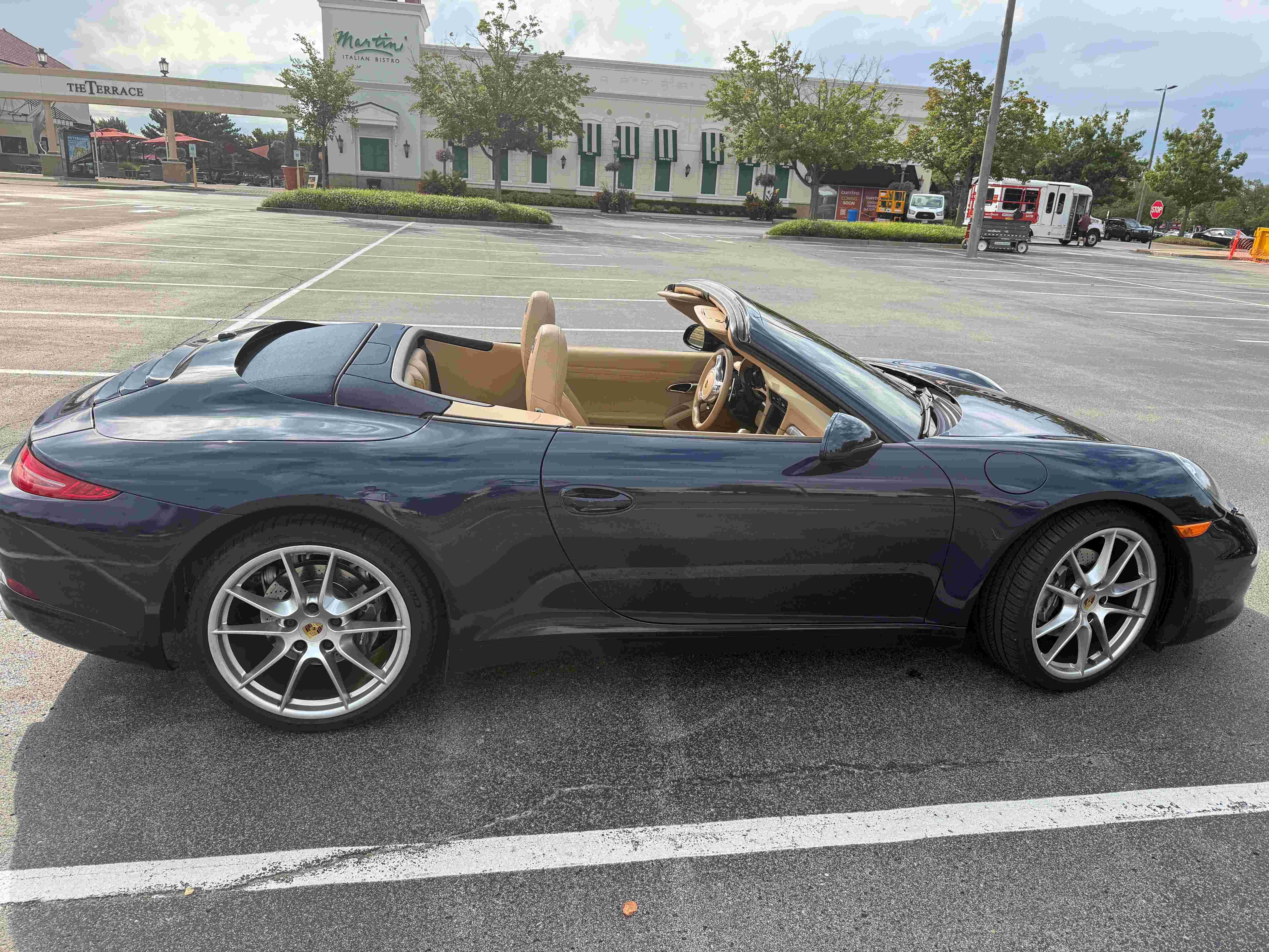 Used 2016 Porsche 911 Carrera image 8