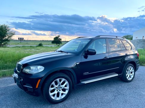 Used 2013 BMW X5 xDrive35i image 2