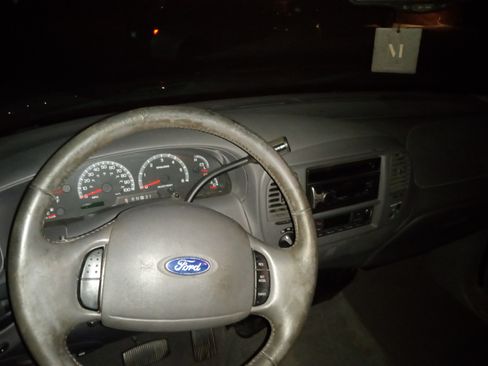 Used 2003 Ford F150 Lariat image 6