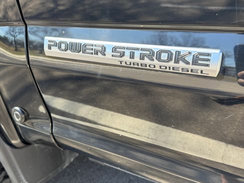 Used 2018 Ford F150 Platinum w/ Equipment Group 701A Luxury image 1