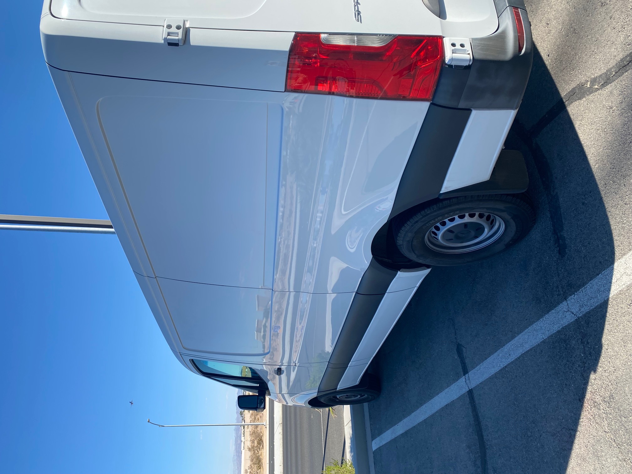 Used 2021 Mercedes-Benz Sprinter 2500 image 10