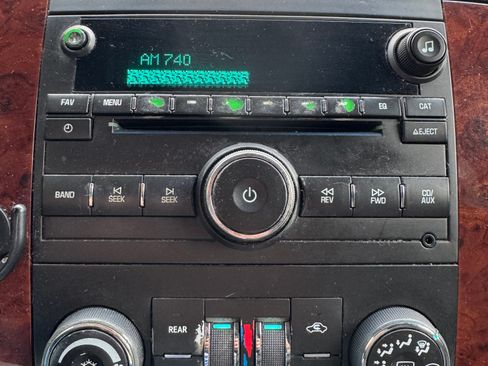 Used 2011 Chevrolet Tahoe LS image 17