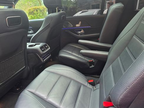 Used 2020 Mercedes-Benz GLS 450 4MATIC image 16