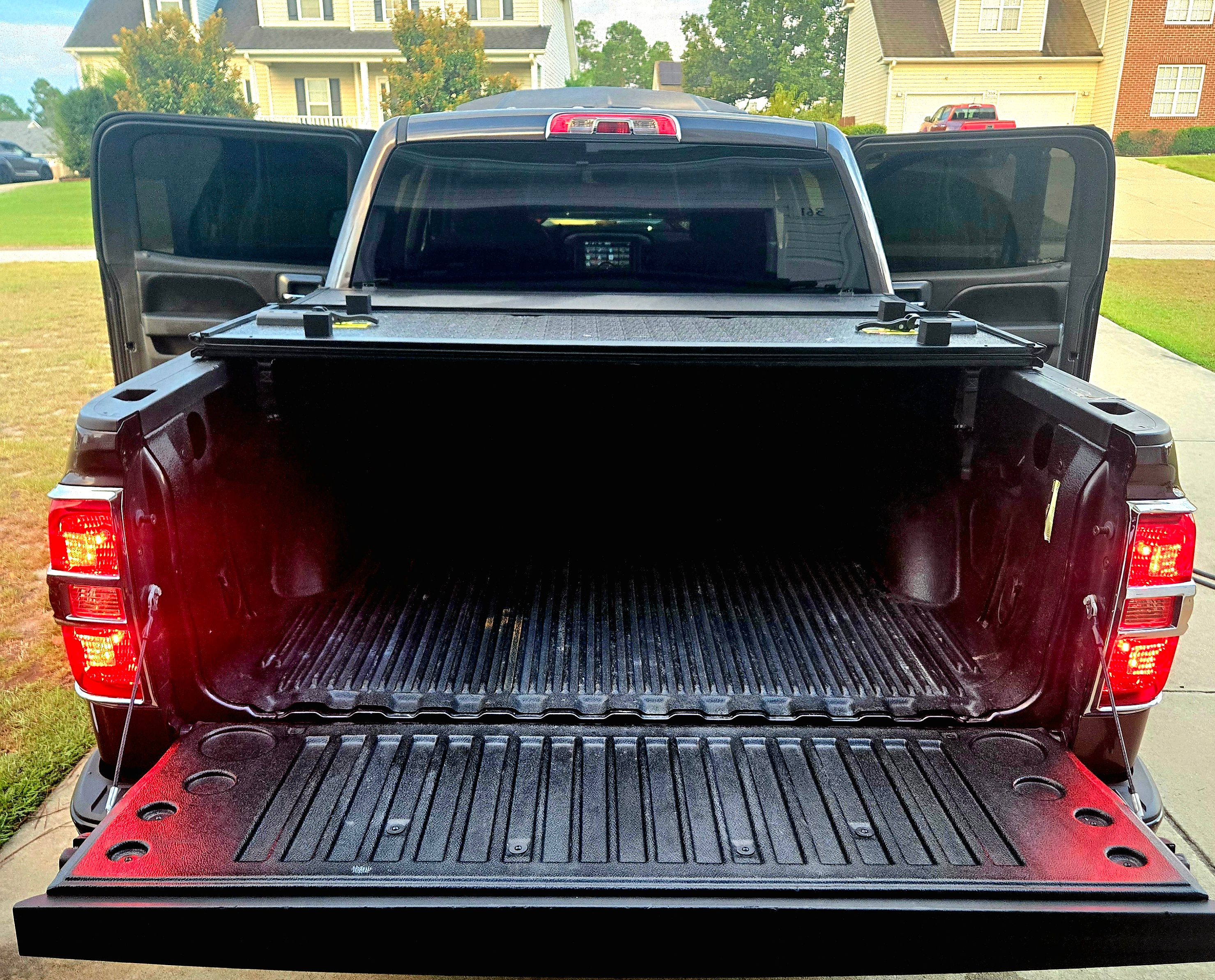 Used 2016 Chevrolet Silverado 1500 LT w/ All Star Edition AWD/4WD image 10