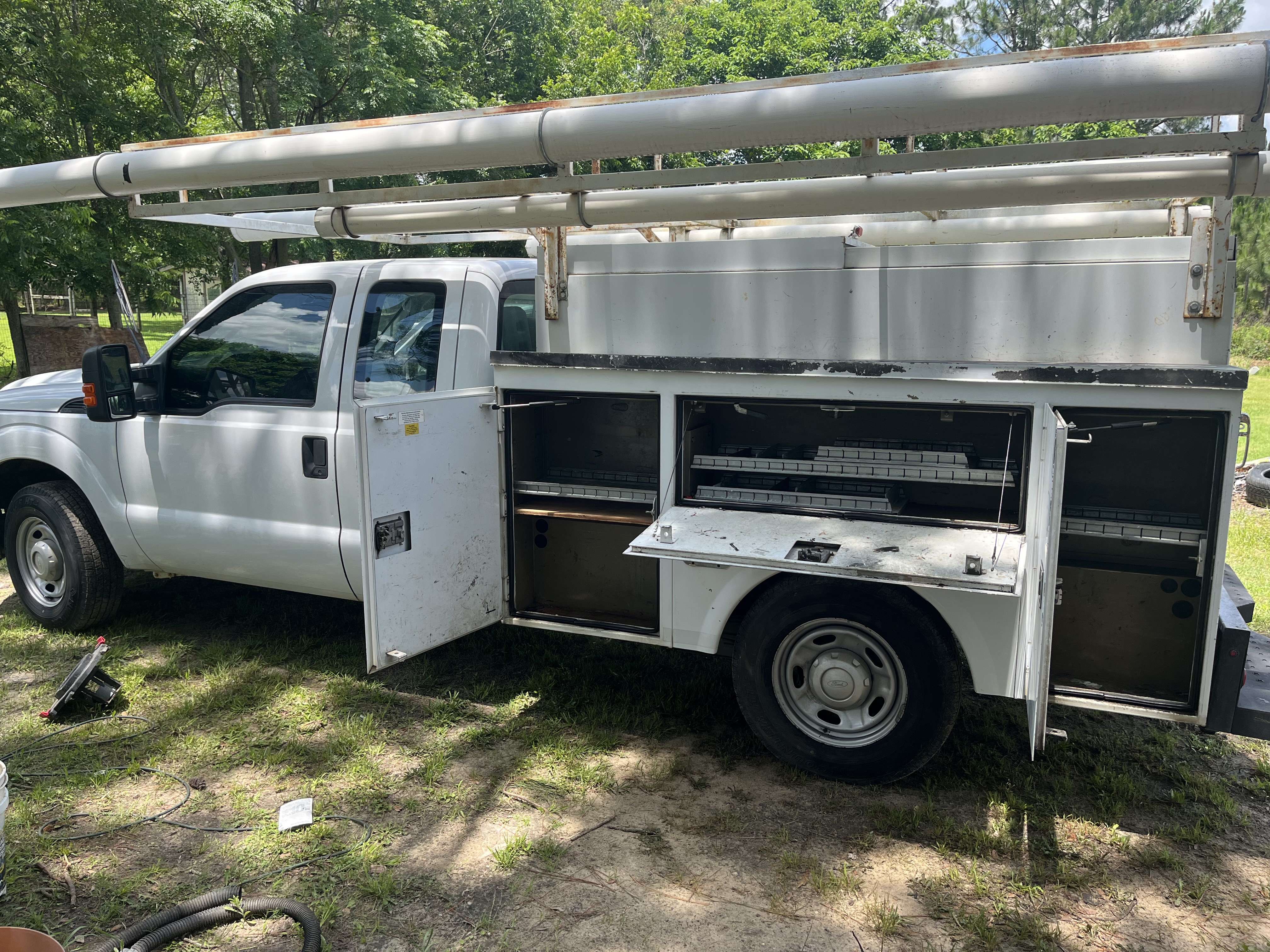 Used 2015 Ford F250 XL w/ Power Equipment Group RWD image 9