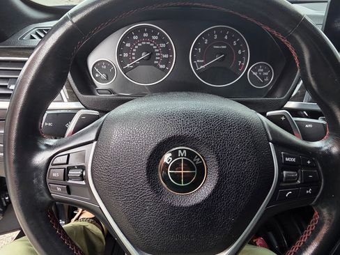 Used 2018 BMW 430i Convertible image 10