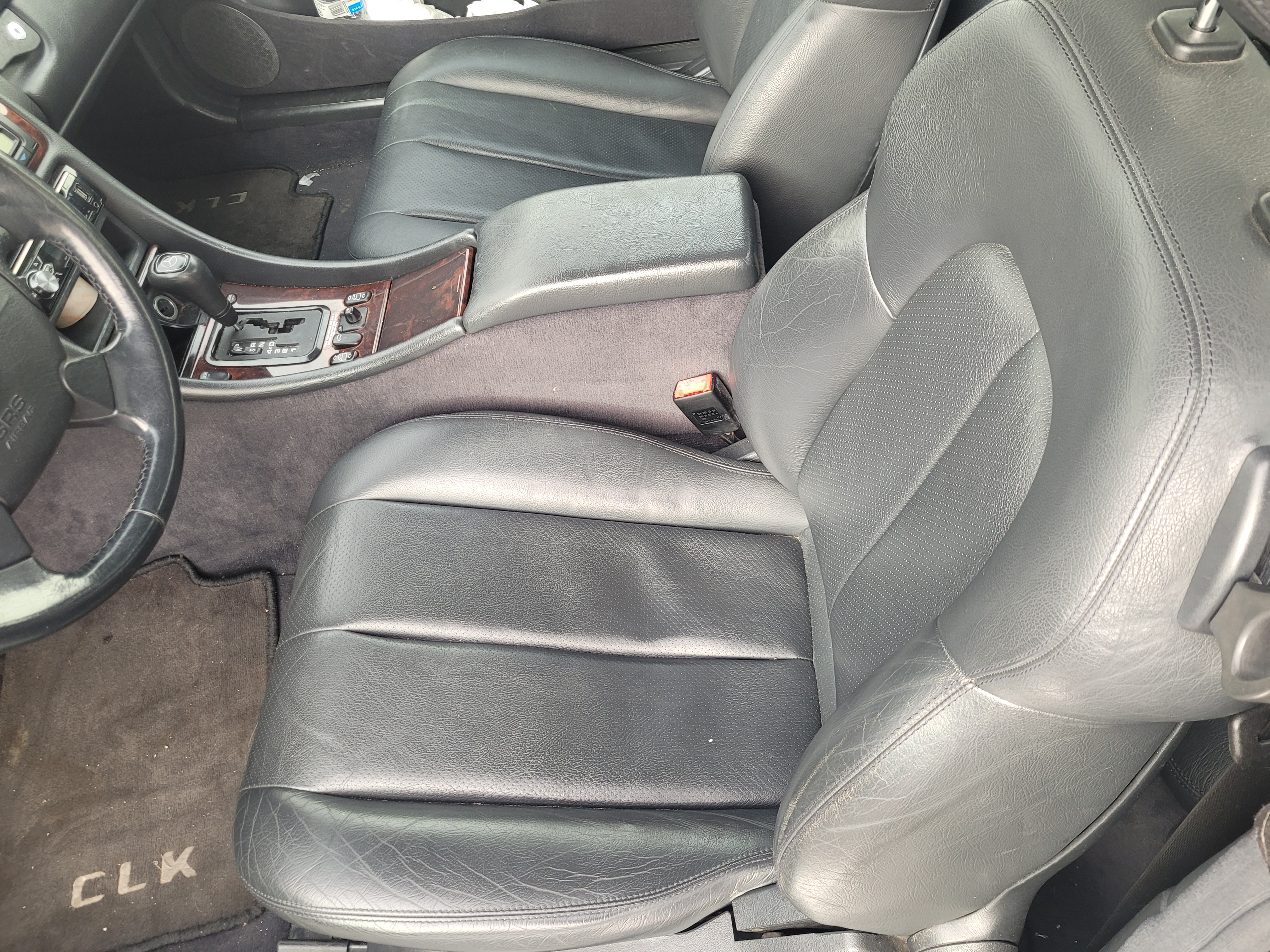 Used 1998 Mercedes-Benz CLK 320 Coupe image 4