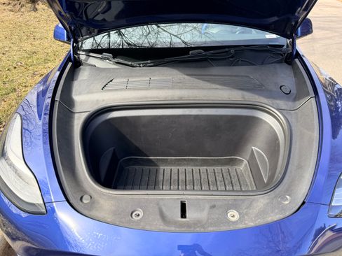 Used 2020 Tesla Model Y Long Range image 18