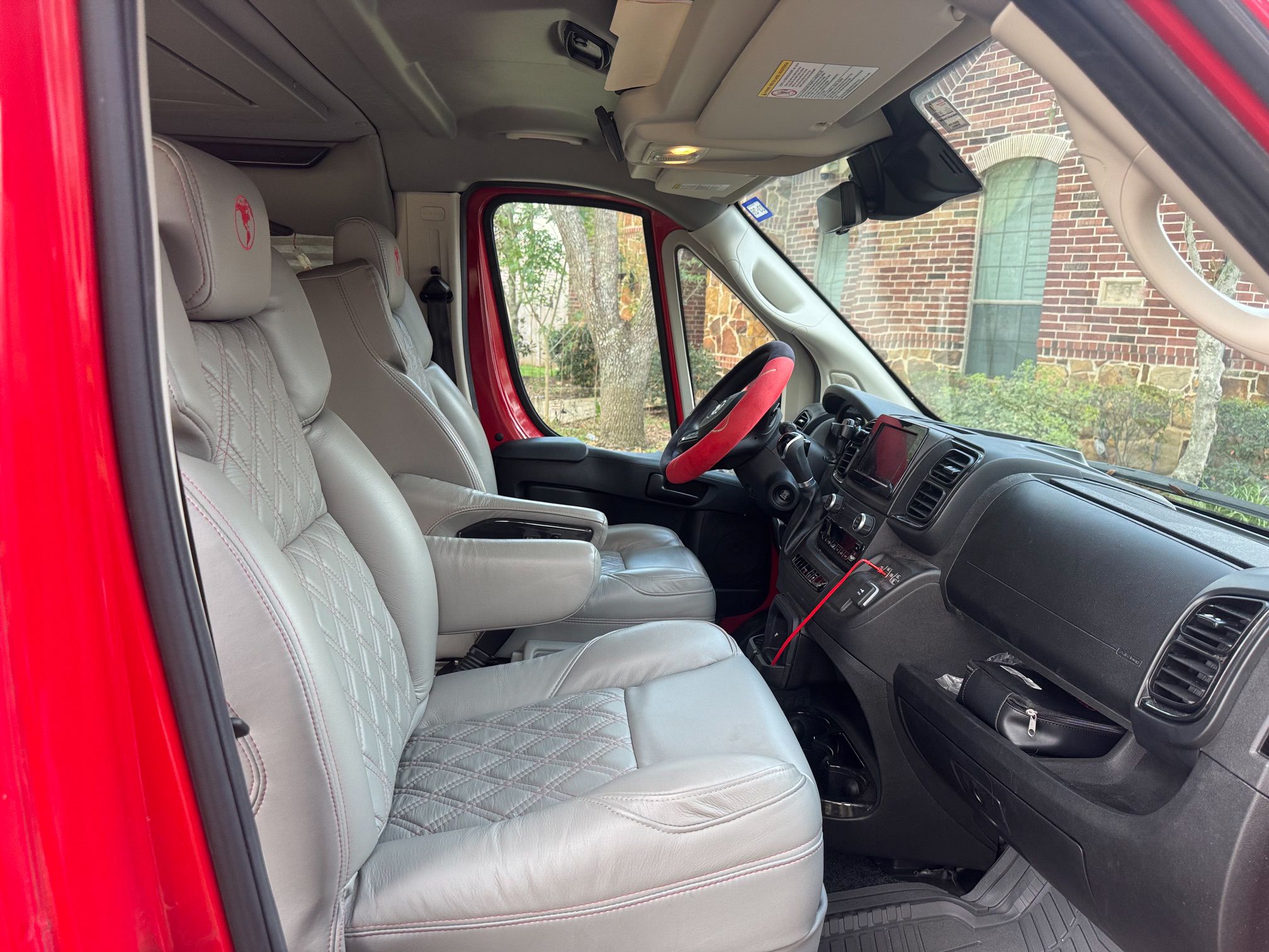 Used 2022 RAM ProMaster 1500 w/ Convenience Group FWD image 8