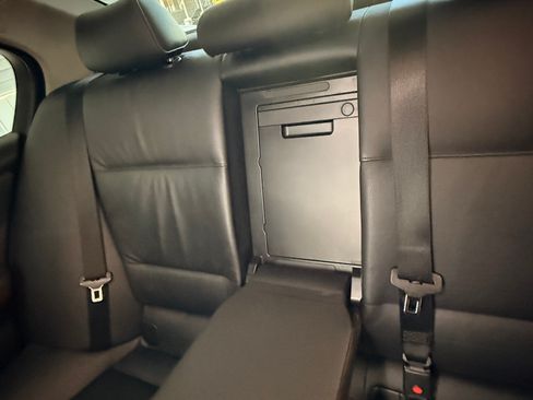 Used 2006 BMW 325i Sedan image 17