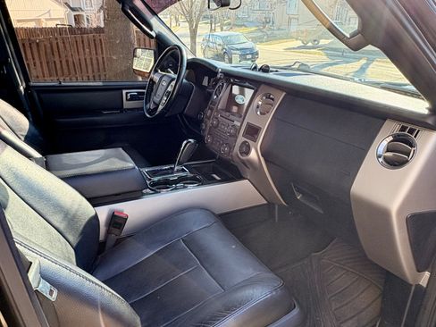 Used 2017 Ford Expedition EL Limited image 10