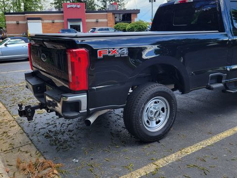Used 2024 Ford F350 XL w/ FX4 Off-Road Package image 5