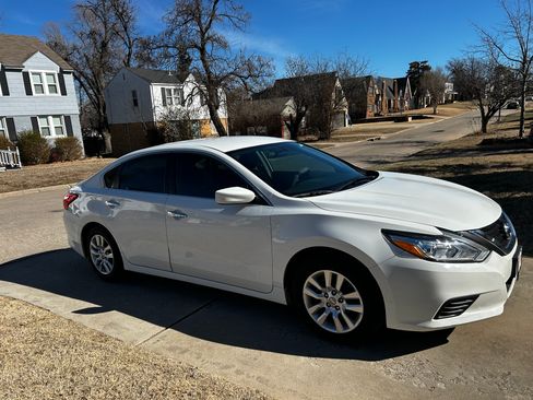 Used 2016 Nissan Altima 2.5 S w/ Power Driver Seat Package image 17