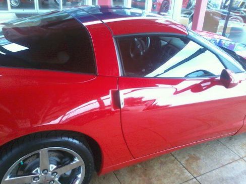 Used 2007 Chevrolet Corvette Coupe w/ Performance Package image 6