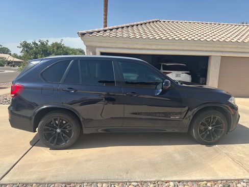 Used 2018 BMW X5 xDrive35i w/ M Sport Package AWD/4WD image 2