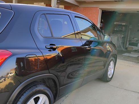 Used 2021 Chevrolet Trax LS w/ Tint and Cruise Package image 2