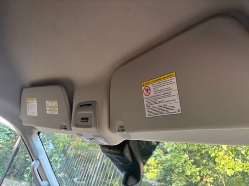 Used 2022 Ford Transit 250 148 High Roof AWD image 22