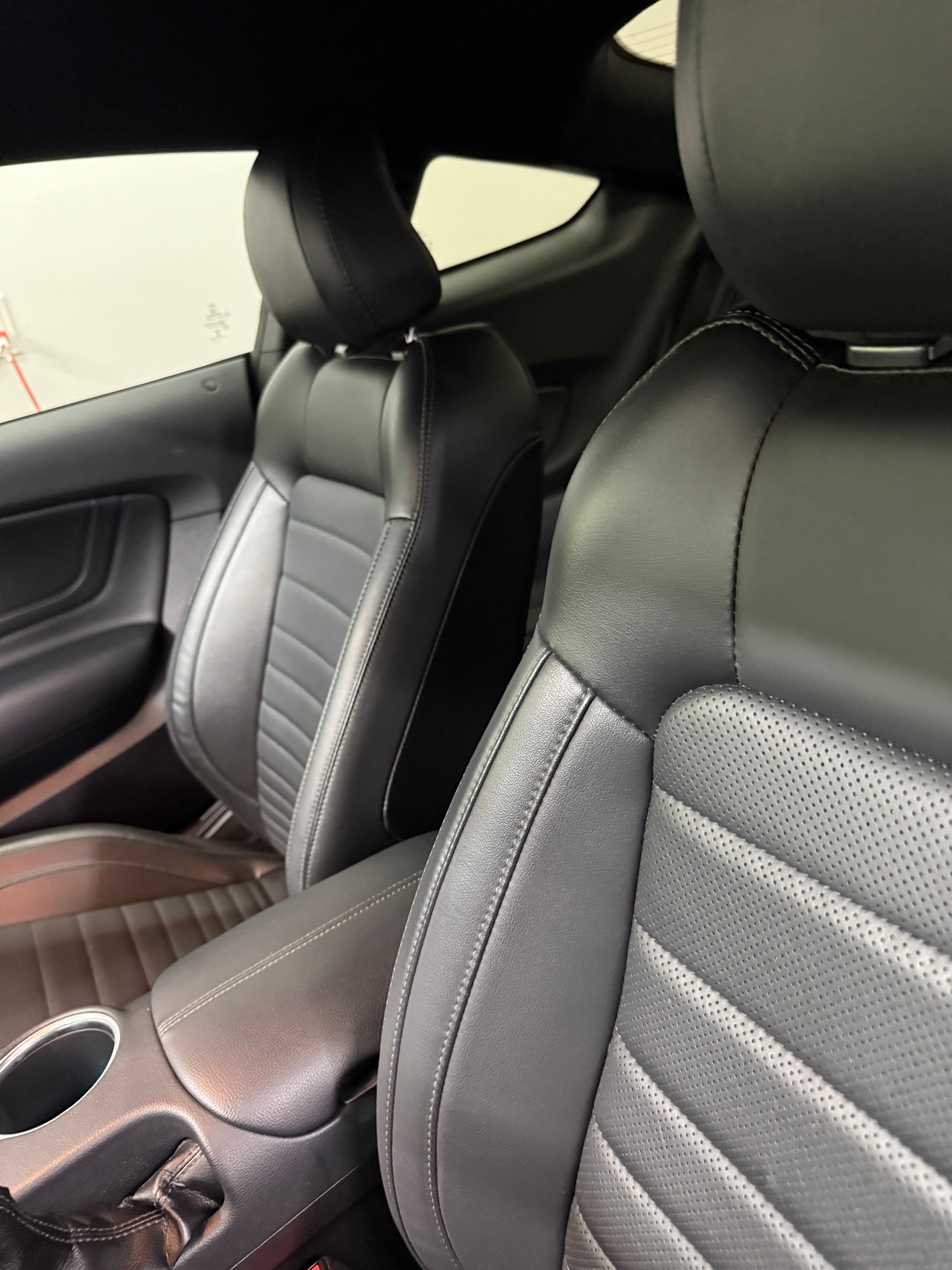 Used 2019 Ford Mustang Bullitt w/ Bullitt Electronics Package RWD image 15
