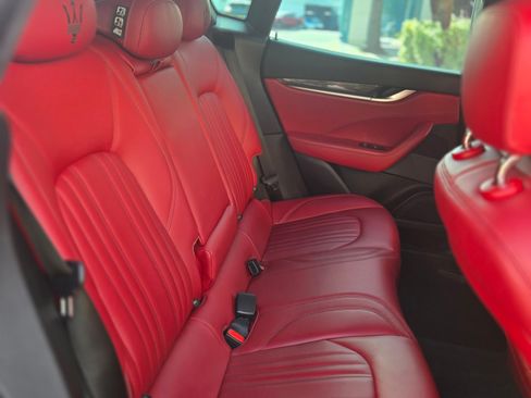 Used 2017 Maserati Levante S image 21