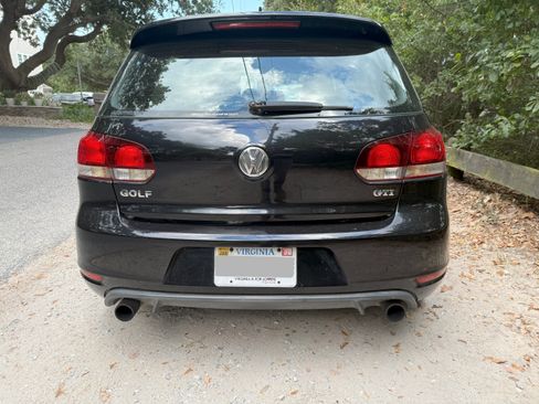 Used 2010 Volkswagen GTI 2.0T 2-Door image 6