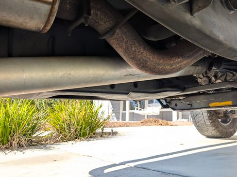 Used 2005 Chevrolet Silverado 2500 LT w/ Heavy-Duty Power Package image 23