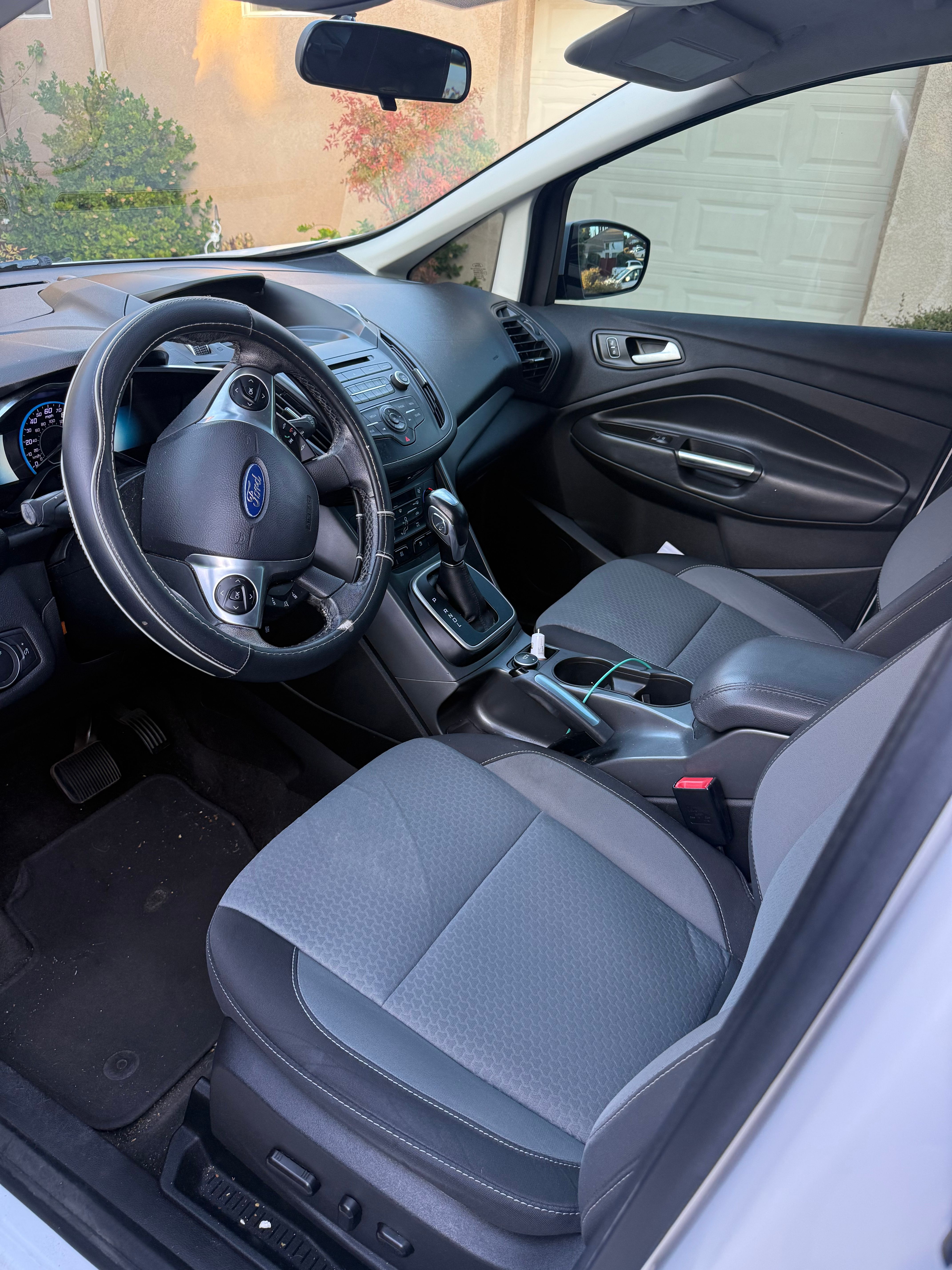 Used 2018 Ford C-MAX SE FWD image 9