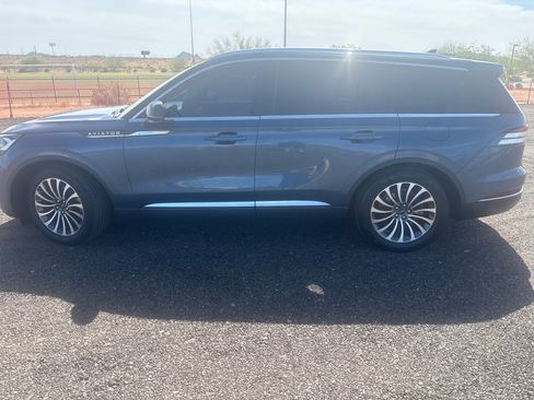 Used 2020 Lincoln Aviator Reserve w/ Class IV Trailer Tow Package RWD image 10