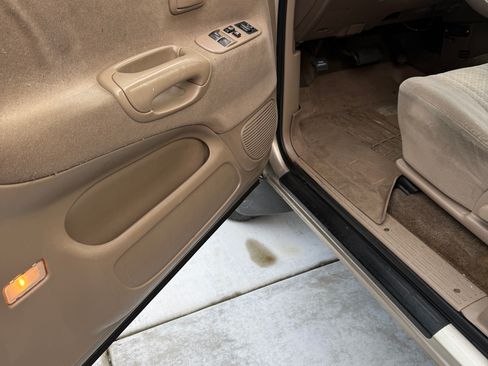 Used 2003 Toyota Tundra SR5 image 8