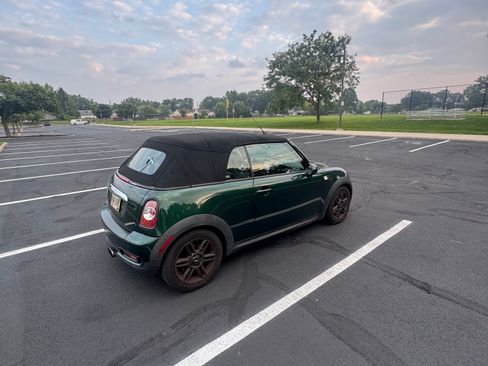 Used 2011 MINI Cooper S FWD image 12