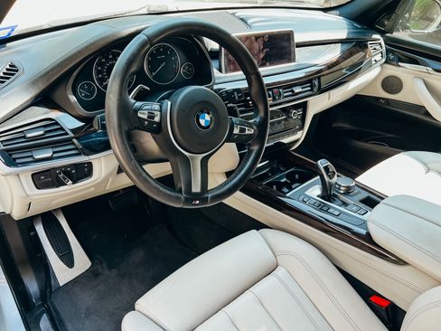 Used 2017 BMW X5 xDrive50i image 4