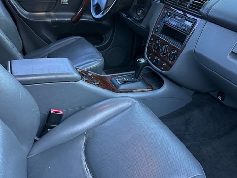 Used 1999 Mercedes-Benz ML 320 4MATIC image 6