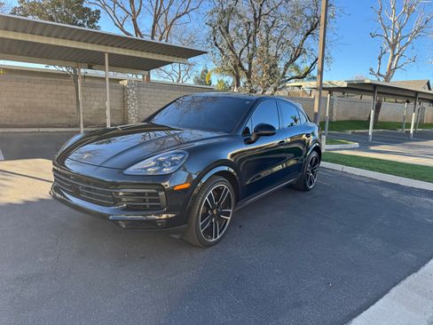 Used 2023 Porsche Cayenne S Platinum image 1