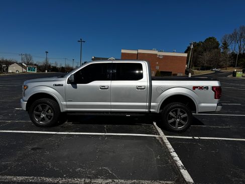 Used 2016 Ford F150 Lariat image 2