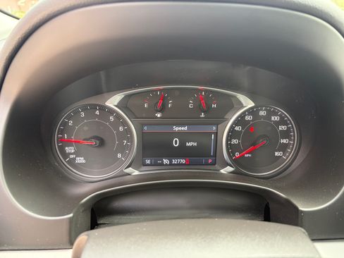 Used 2024 GMC Terrain SLT w/ LPO, Floor Liner Package FWD image 11