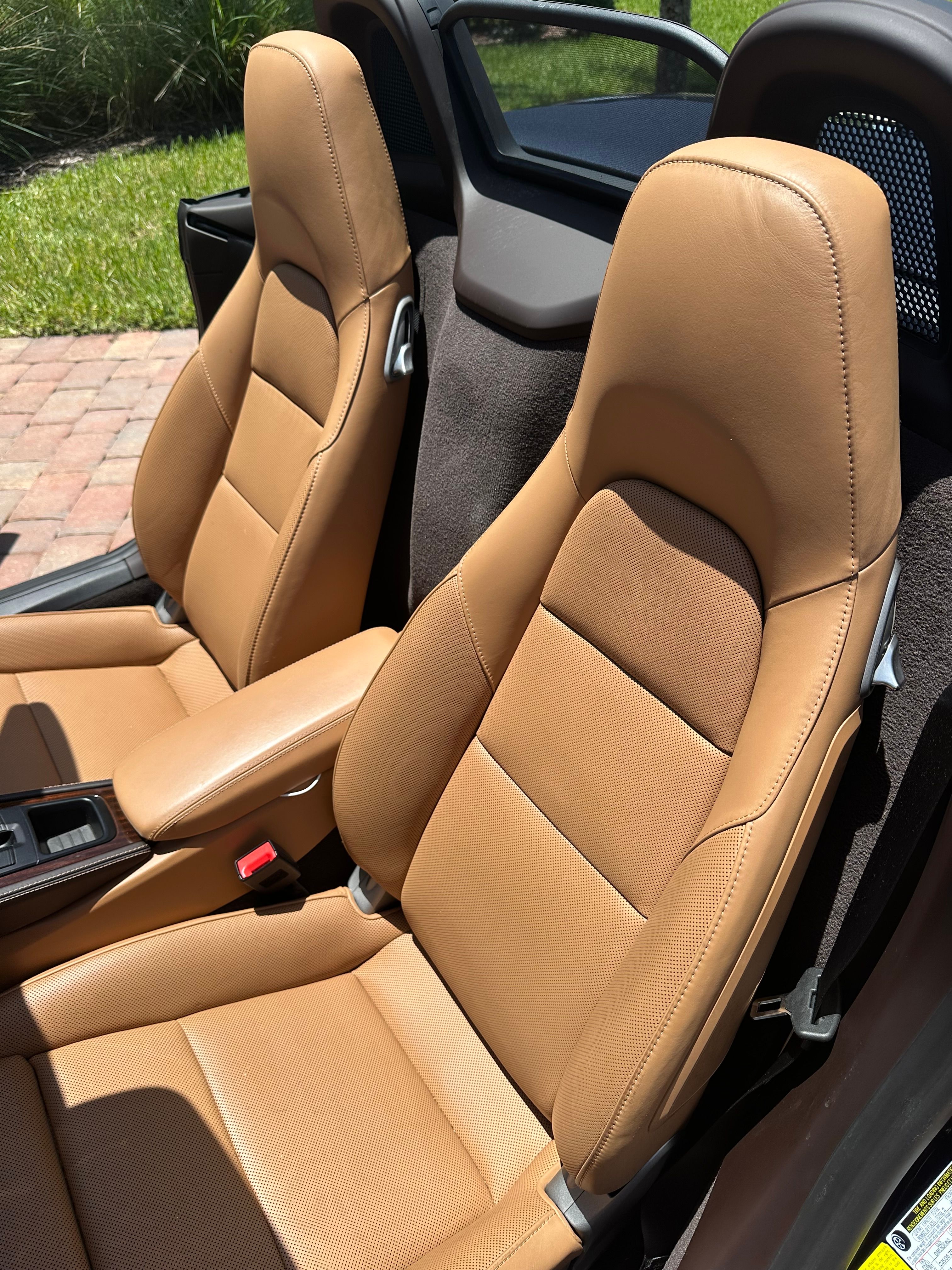 Used 2019 Porsche 718 Boxster RWD image 13