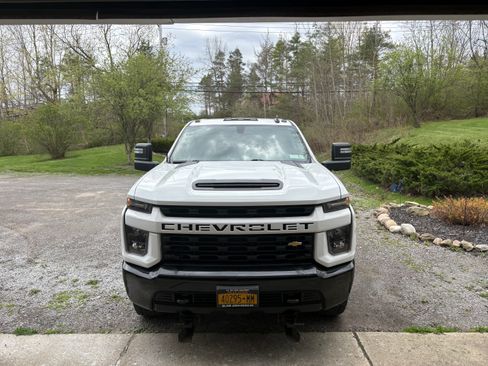 Used 2021 Chevrolet Silverado 2500 Custom w/ Custom Value Package image 14