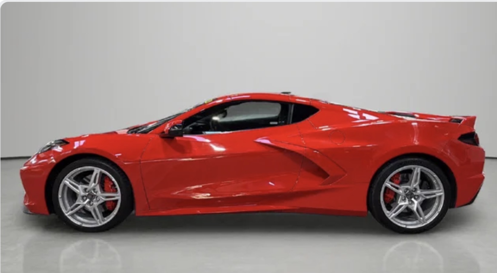 Used 2020 Chevrolet Corvette Stingray Preferred Cpe w/ 2LT Preferred Equipment Group RWD image 9