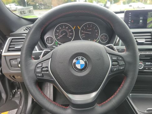 Used 2018 BMW 330i Gran Turismo xDrive image 12