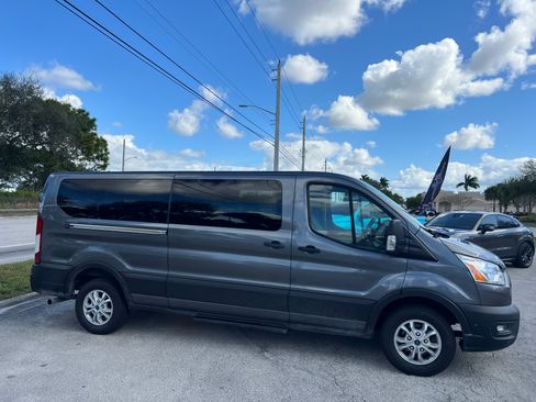 Used 2021 Ford Transit 350 XLT image 5