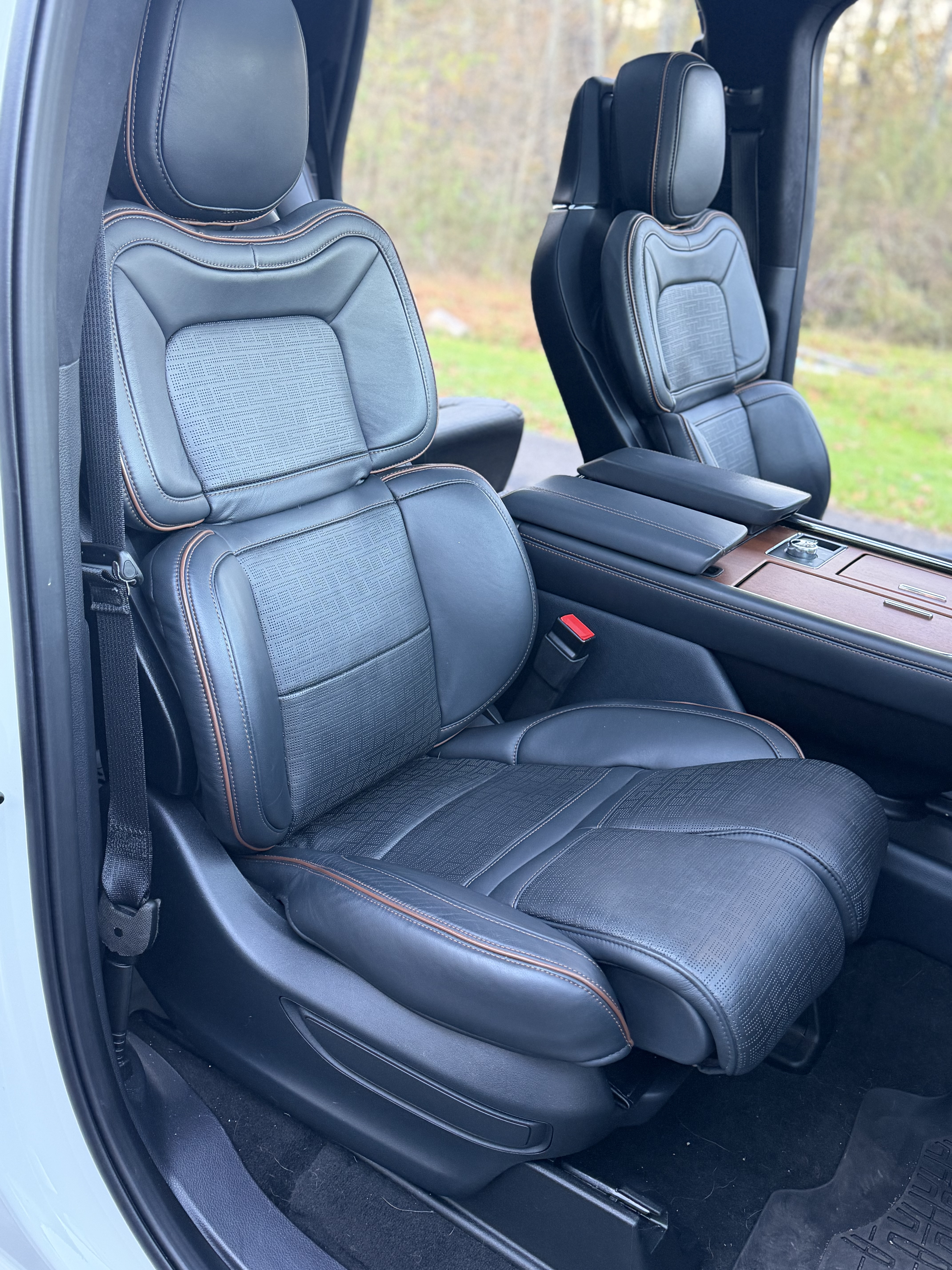 Used 2023 Lincoln Navigator Black Label AWD/4WD image 11