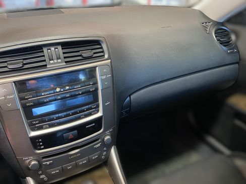 Used 2010 Lexus IS 250 RWD image 11