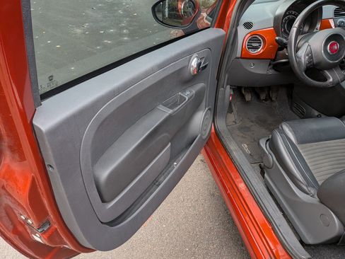 Used 2014 FIAT 500 Sport image 9