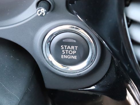 Used 2020 Mitsubishi Outlander SE image 13