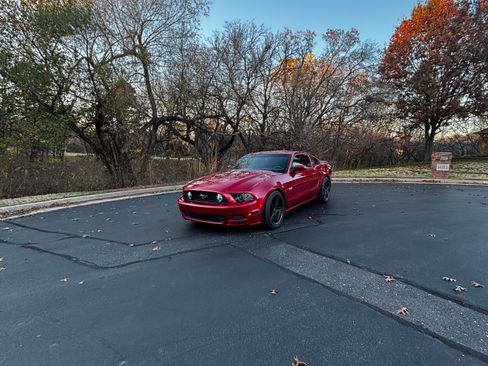 Used 2013 Ford Mustang GT Premium w/ Electronics Pkg image 1