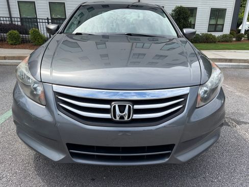 Used 2011 Honda Accord EX-L image 10