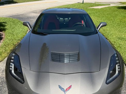 Used 2016 Chevrolet Corvette Stingray Coupe RWD image 9