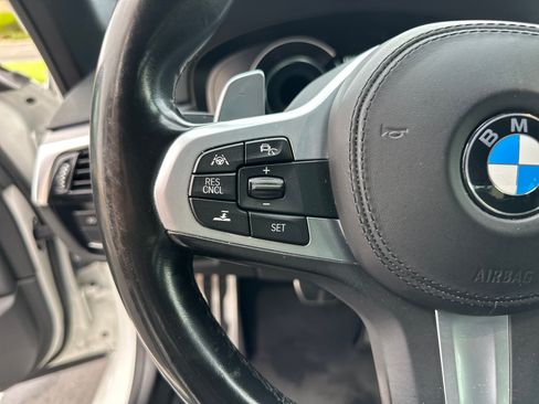 Used 2019 BMW 530e w/ M Sport Package RWD image 25