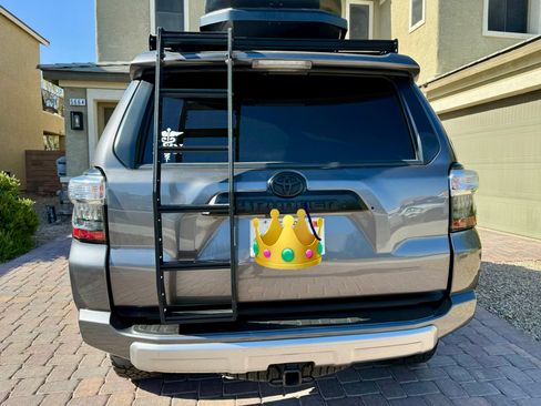 Used 2021 Toyota 4Runner TRD Off-Road Premium w/ Moonroof Package AWD/4WD image 8