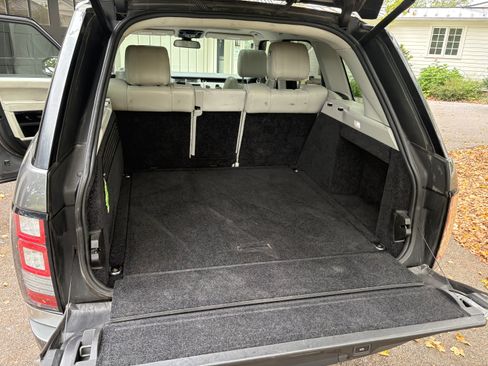 Used 2014 Land Rover Range Rover HSE image 8
